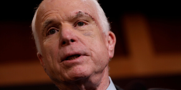 «Jeg har opplevd verre», skal kreftsyke McCain ha sagt. Dette siktet han til